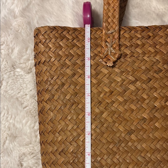 Woven Tan Tote Bag - Picture 5 of 8